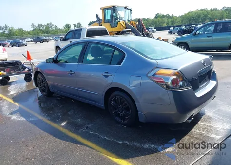 2011 Nissan Altima 2.5 S z USA, uszkodzony, nr VIN 1N4AL2AP0BN425149